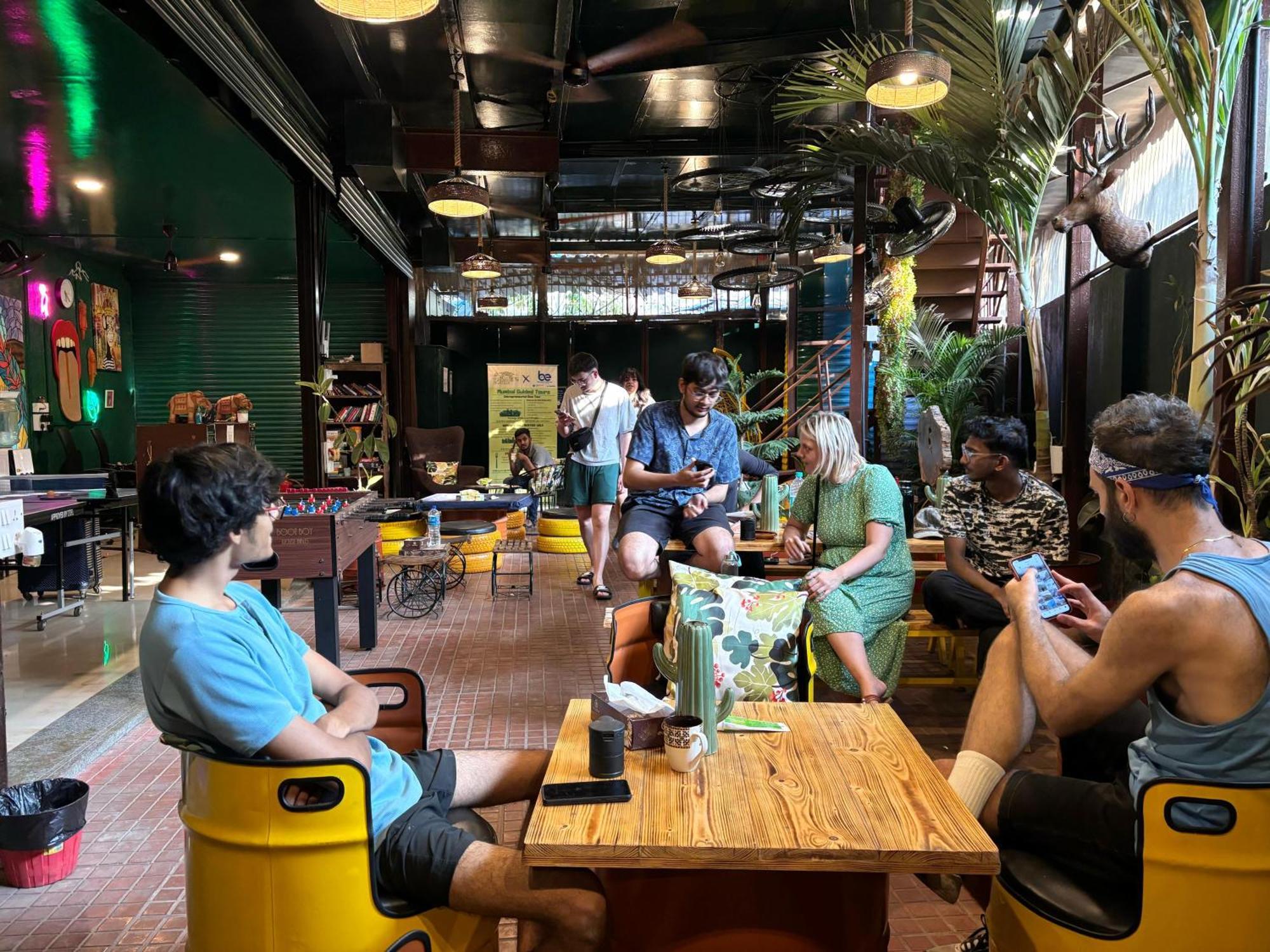 Forrest Hostels Mumbai  Buitenkant foto